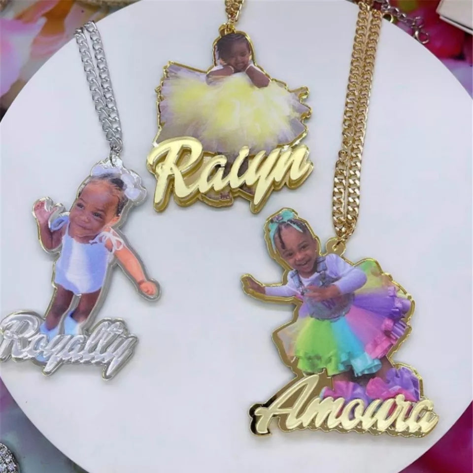 Name & Pic Color Necklace